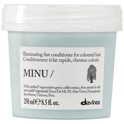 Davines illuminating conditioner 8.5 Fl. Oz.